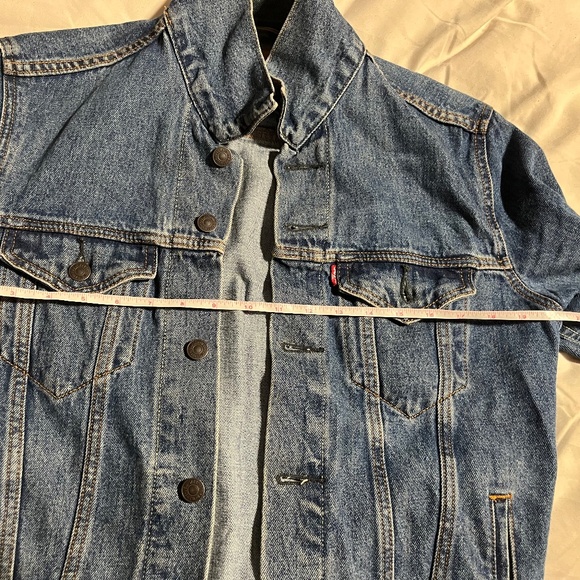 Levi’s Trucker Jacket - Picture 3 of 3